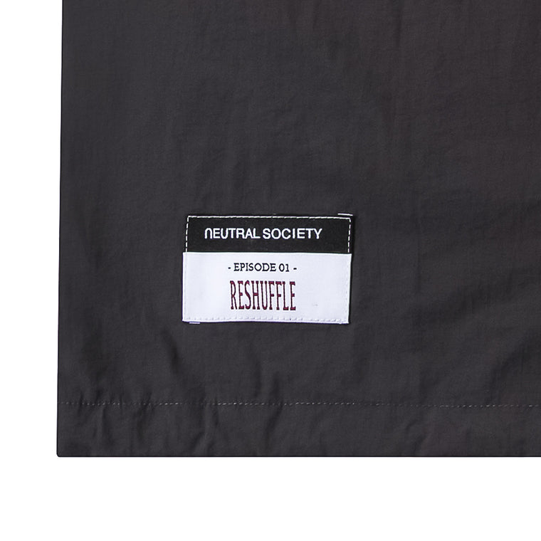 NEUTRAL SOCIETY ZIPPER POCKET TECH. BIG TEE-DARK GREY